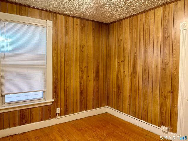 $1,760 | 162 Gilbert Avenue, New Haven, CT 06511