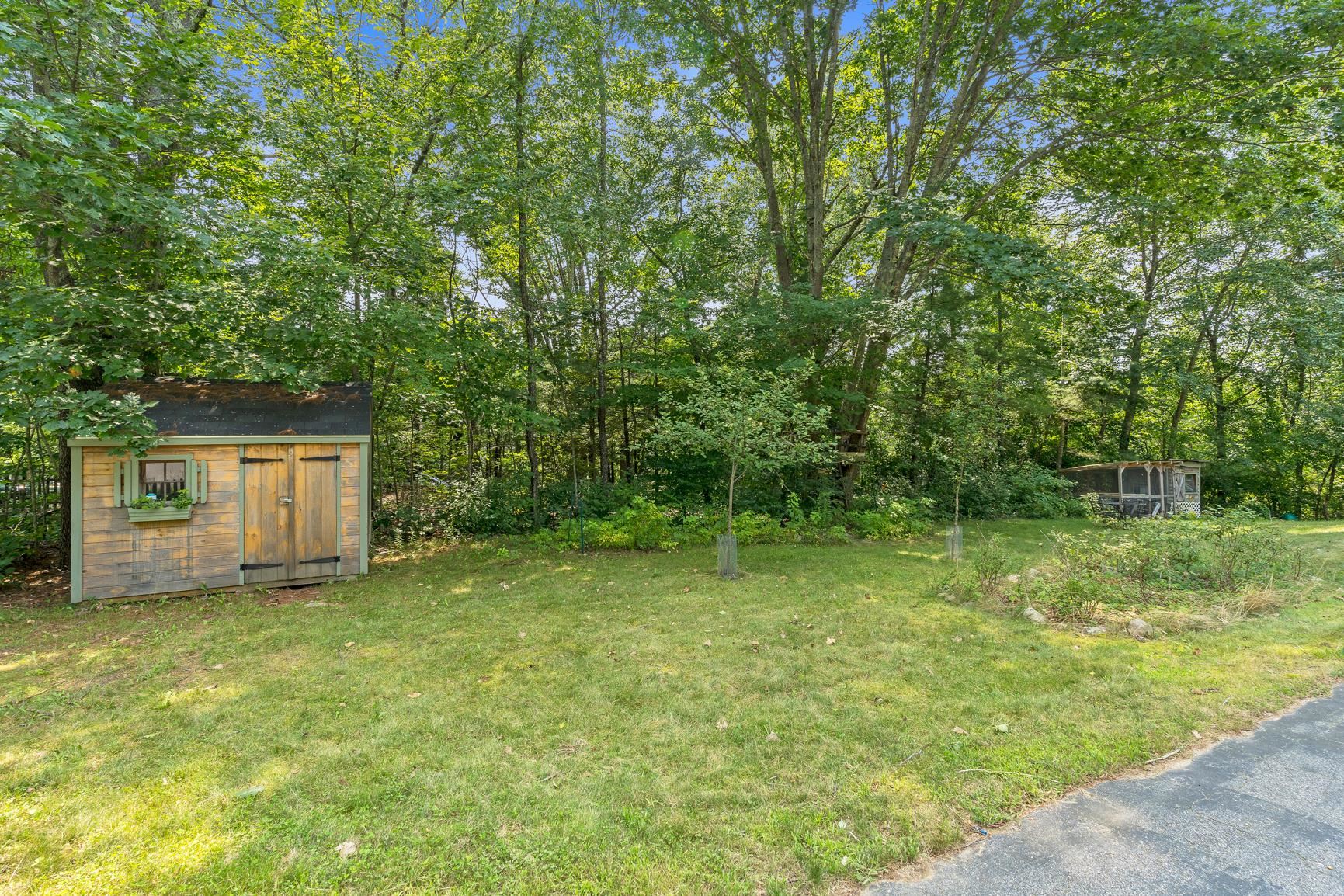 201 Mitchell Road Nottingham, NH 03290 - Photo 25 of 40