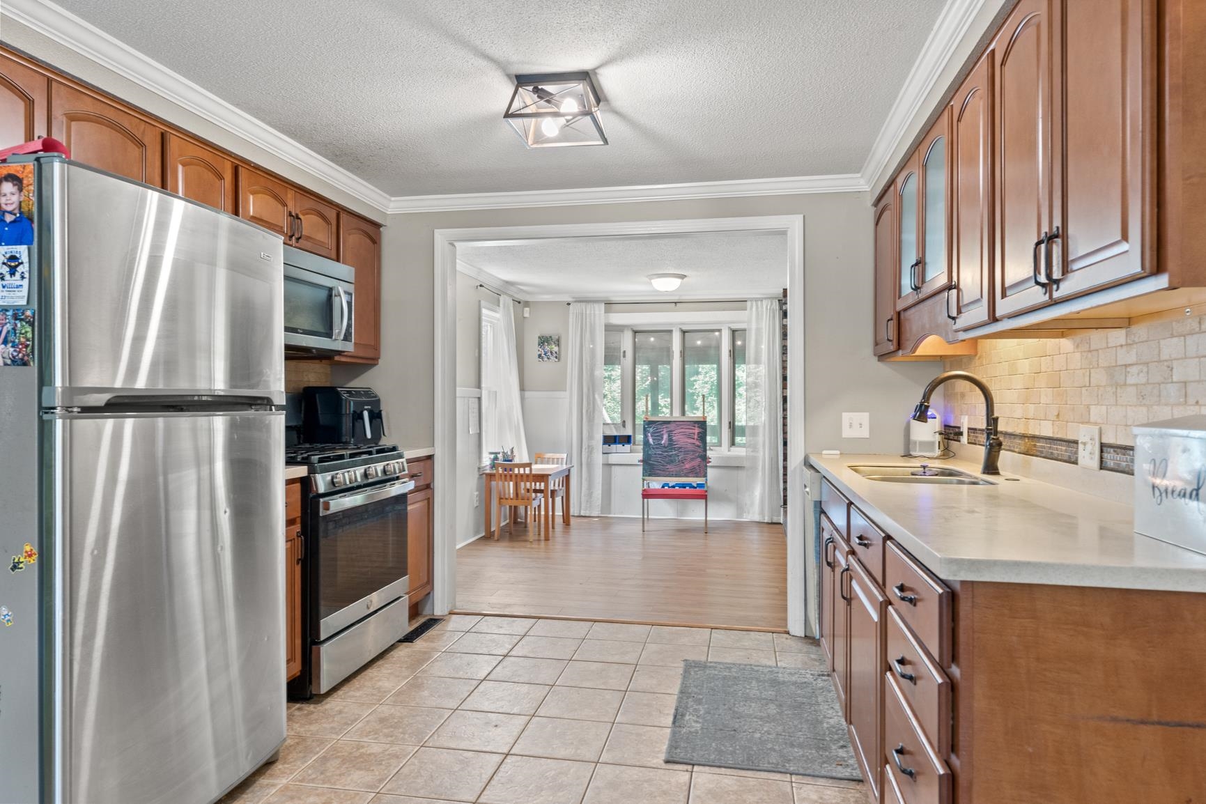 201 Mitchell Road Nottingham, NH 03290 - Photo 10 of 40