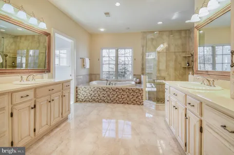 $4,450,000 | 5420 Moorland Lane, Bethesda, MD 20814