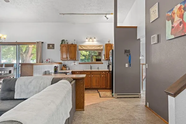 $330,000 | 102 South Lake Street, Tekoa, WA 99033