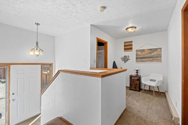 $330,000 | 102 South Lake Street, Tekoa, WA 99033