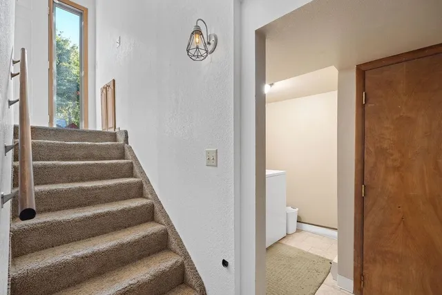 $340,000 | 102 South Lake Street, Tekoa, WA 99033