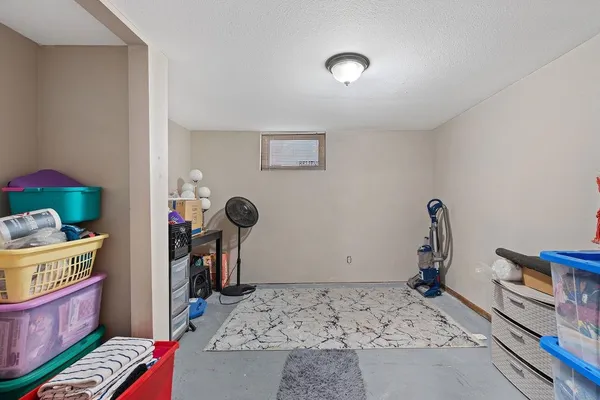 $330,000 | 102 South Lake Street, Tekoa, WA 99033