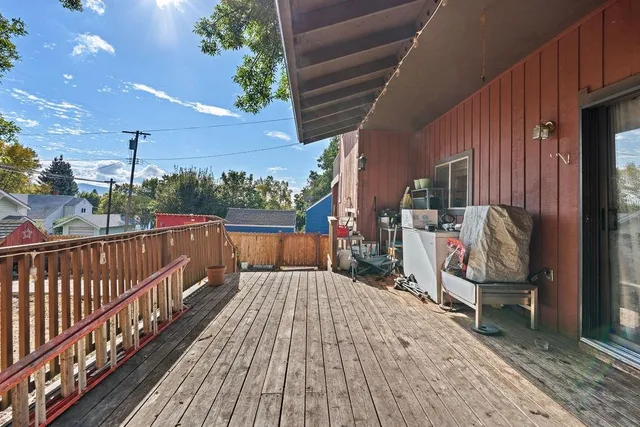 $340,000 | 102 South Lake Street, Tekoa, WA 99033