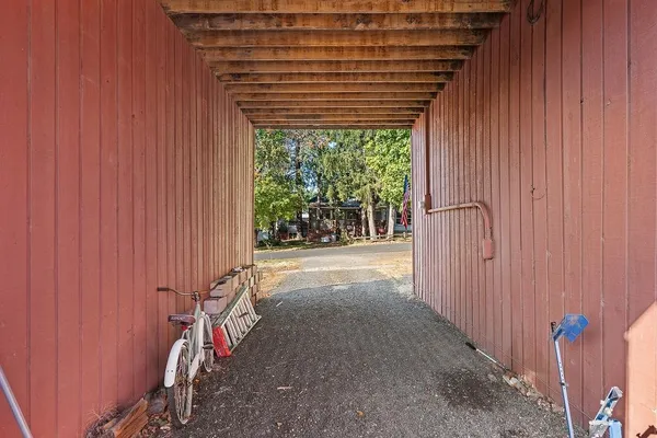 $330,000 | 102 South Lake Street, Tekoa, WA 99033