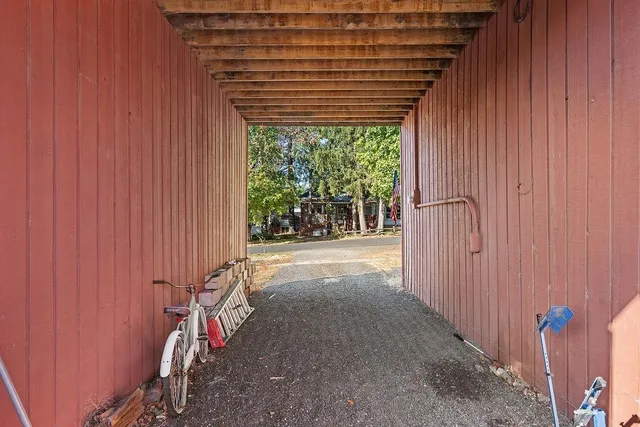 $340,000 | 102 South Lake Street, Tekoa, WA 99033