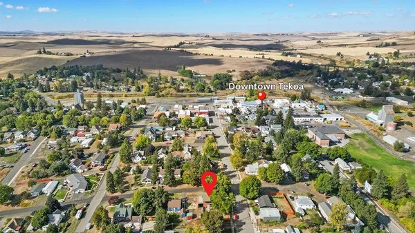 $330,000 | 102 South Lake Street, Tekoa, WA 99033