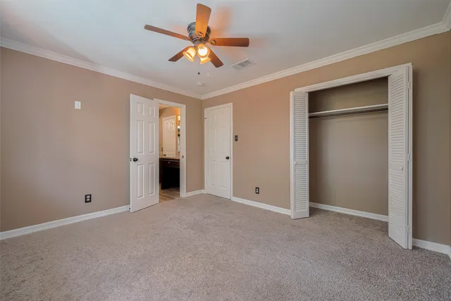 $405,000 | 15509 Lakeview Drive, Jersey Village, TX 77040