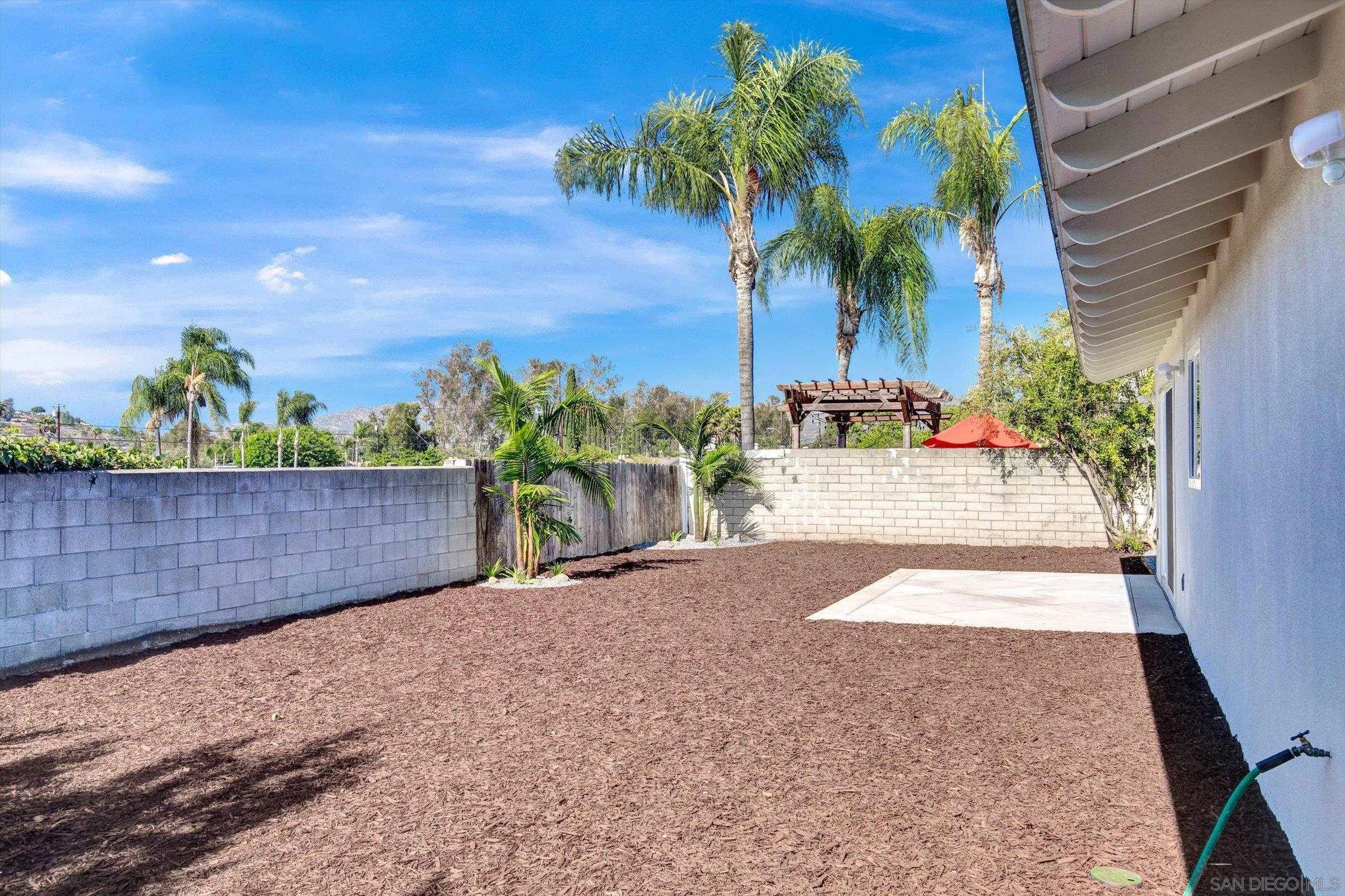 12702 Metate Lane Poway, CA 92064 - Photo 8 of 10