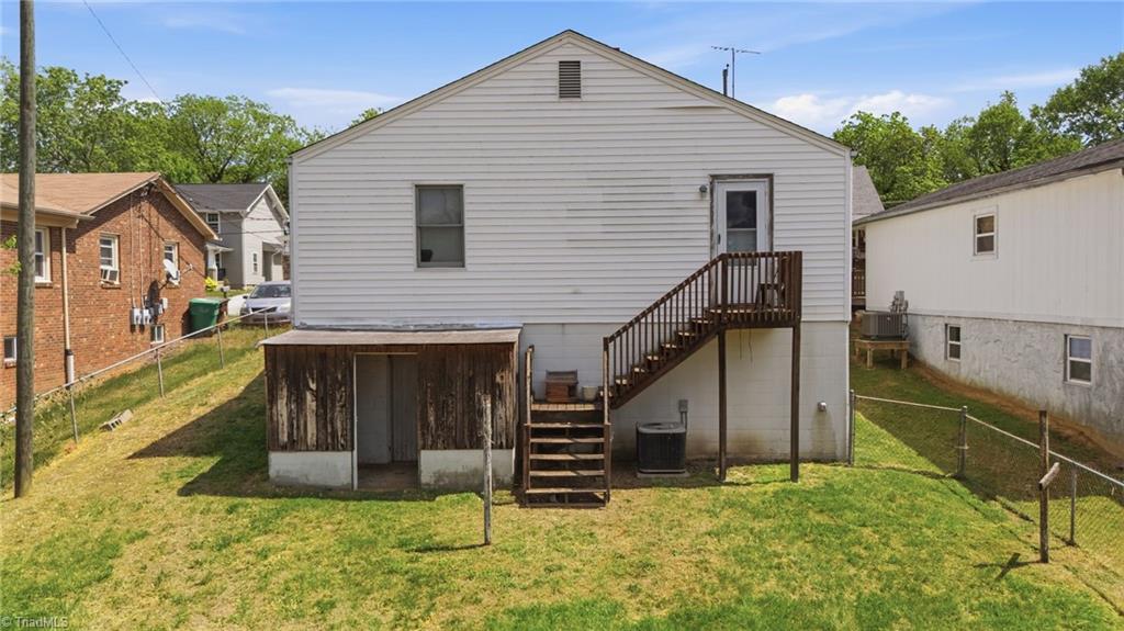 1112 Tipton Street High Point, NC 27262 - Photo 23 of 25