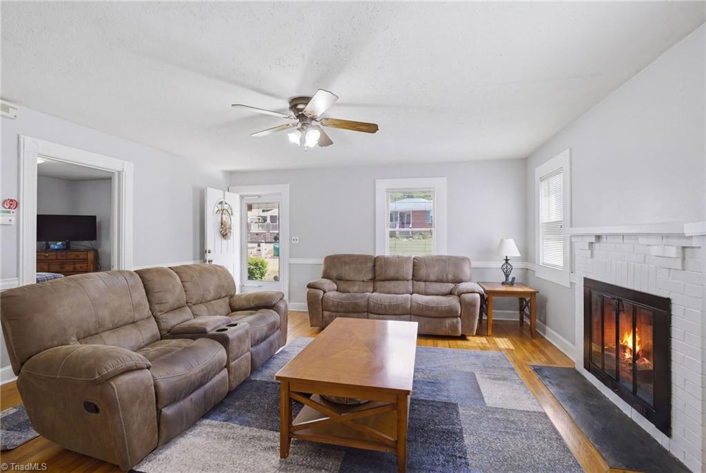 1112 Tipton Street High Point, NC 27262 - Photo 7 of 25