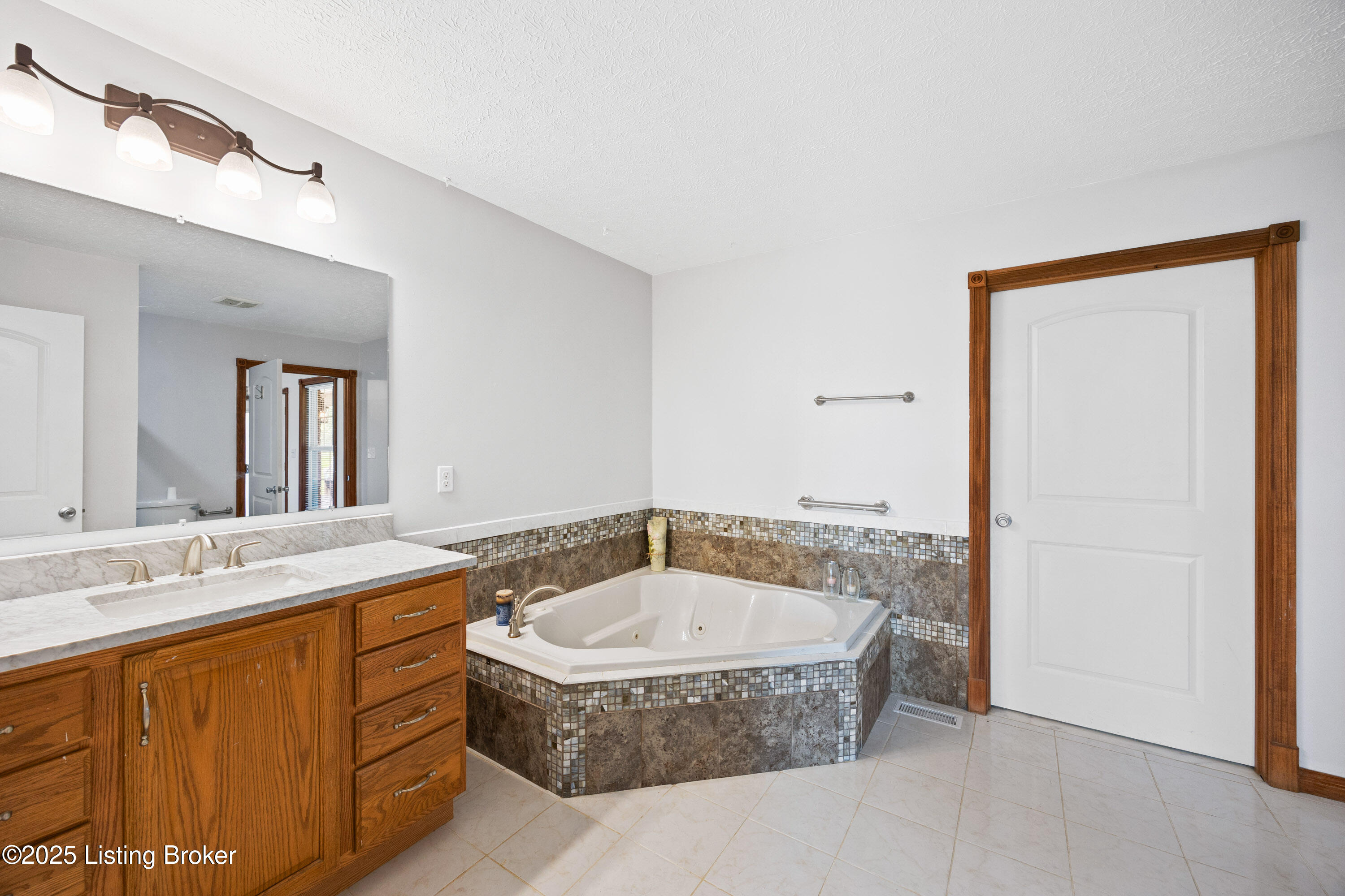 1159 Beech Creek Road Mount Eden, KY 40046 - Photo 25 of 40 Door to the laundry room