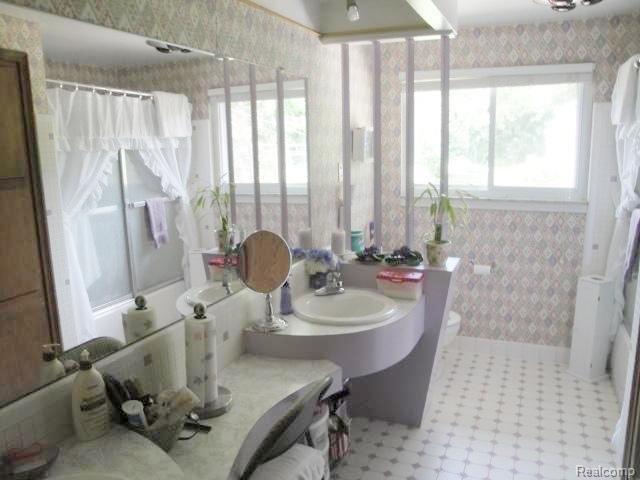 596 Old Perch Road Rochester, MI 48309 - Photo 8 of 14 #8 Full Bath.jpg