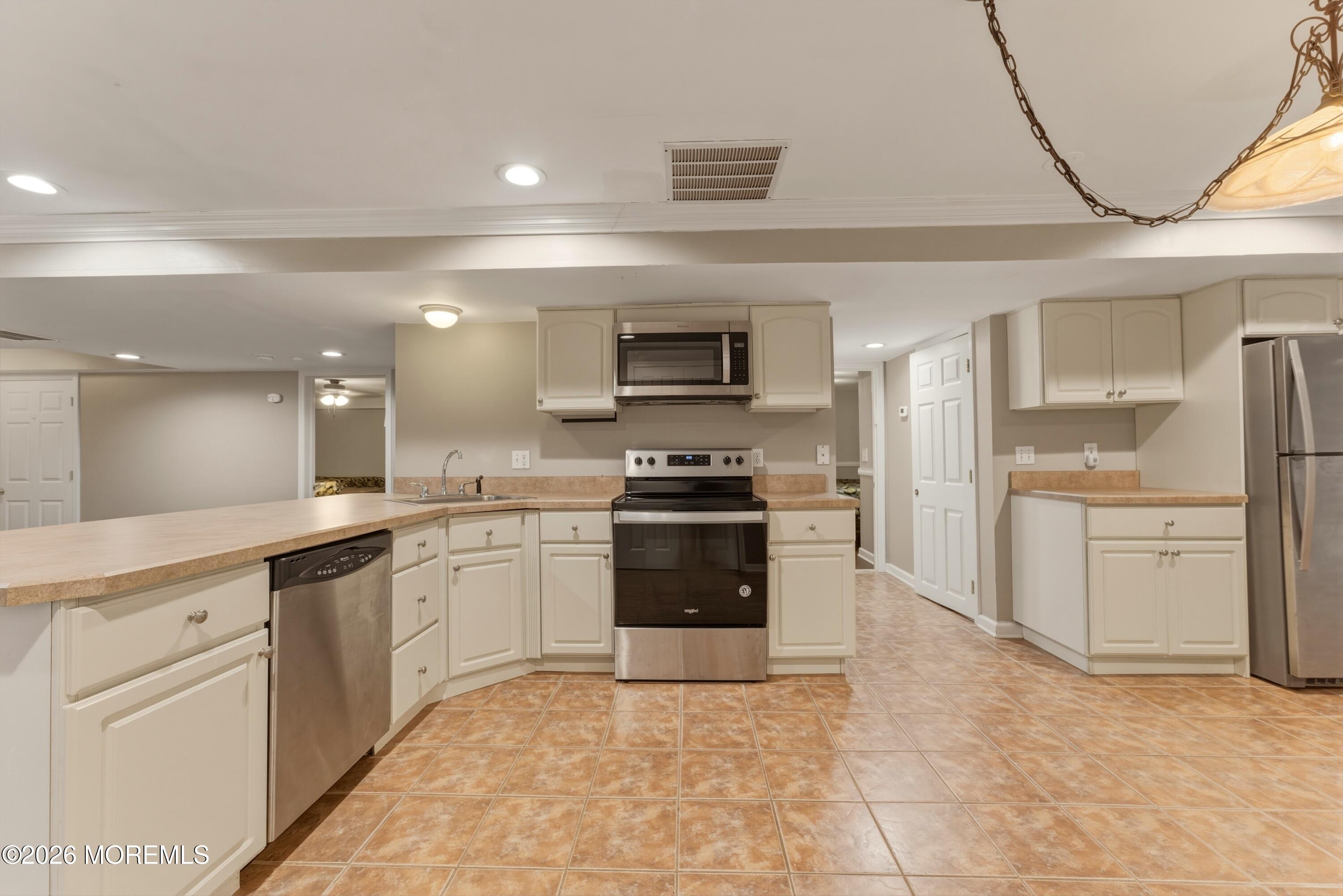 130 Savannah Road Jackson, NJ 08527 - Photo 47 of 84 051