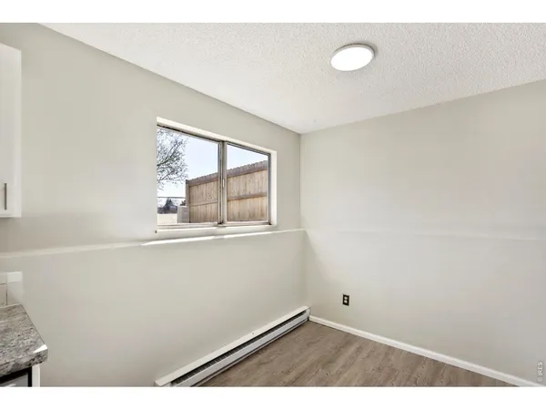 a view of empty room with window