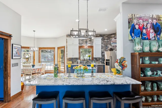 $659,000 | 381 Cam Primero, Leakey, TX 78873