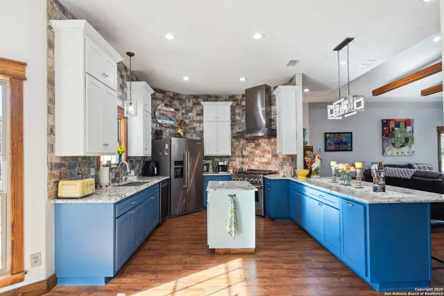 $659,000 | 381 Cam Primero, Leakey, TX 78873