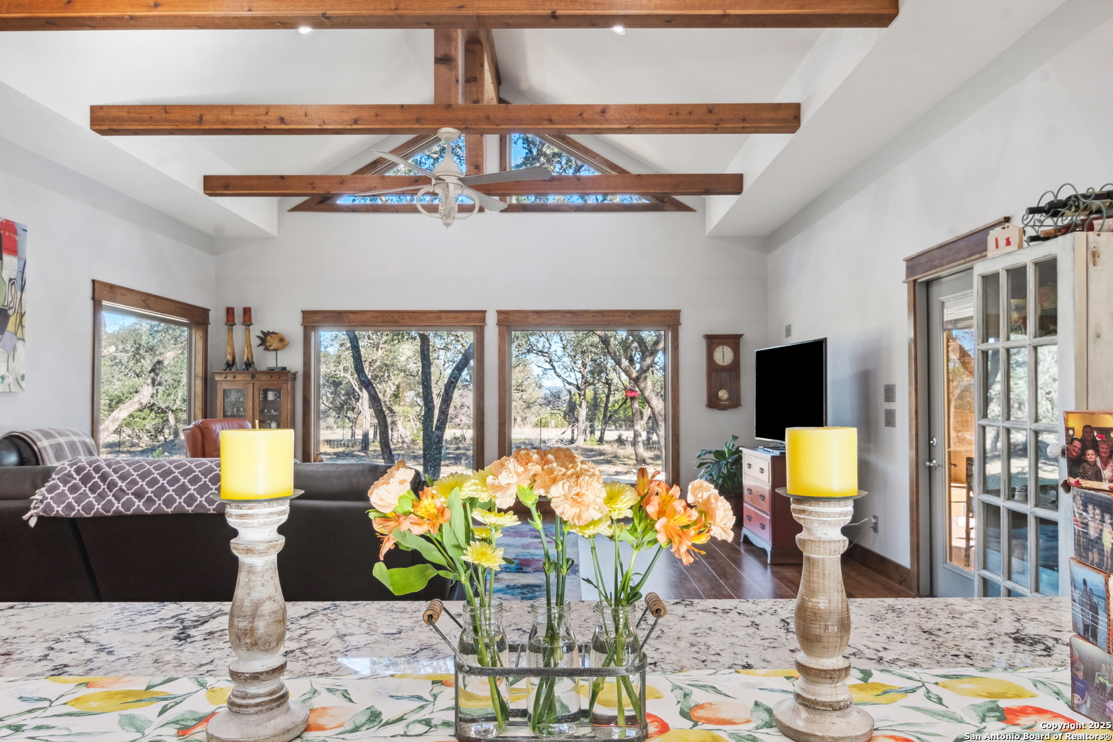 381 Cam Primero Leakey, TX 78873 - Photo 15 of 56