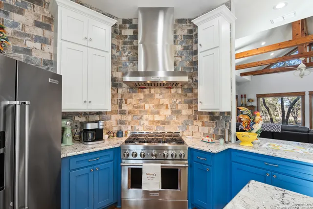 $659,000 | 381 Cam Primero, Leakey, TX 78873