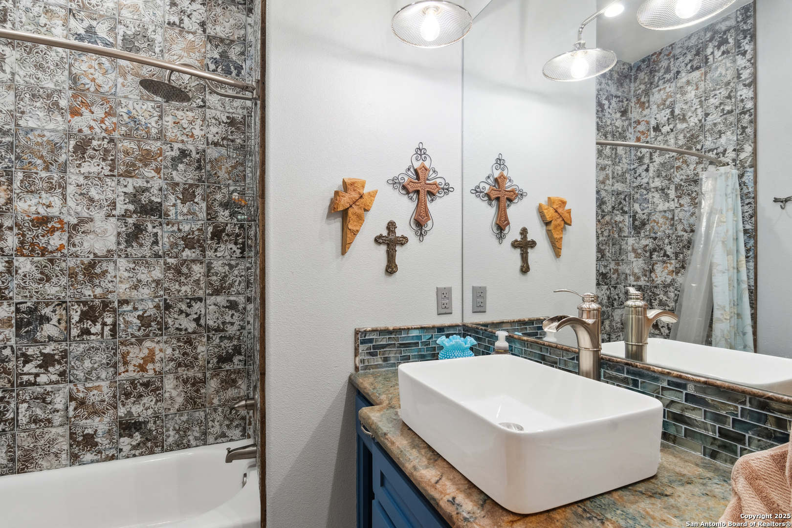 381 Cam Primero Leakey, TX 78873 - Photo 23 of 56