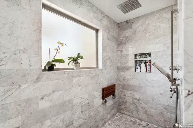 $659,000 | 381 Cam Primero, Leakey, TX 78873