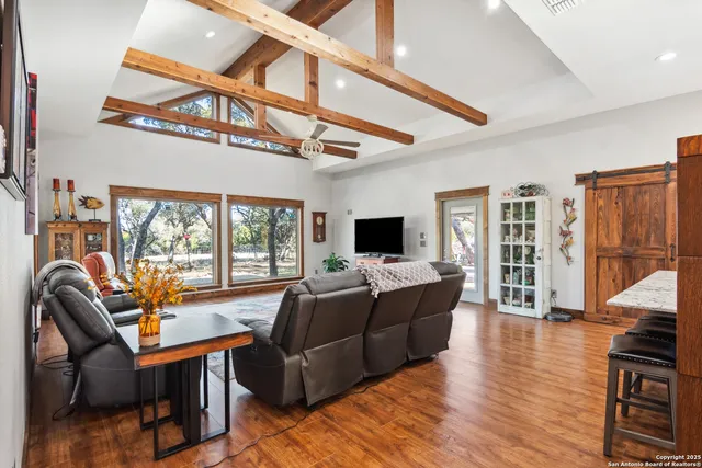 $659,000 | 381 Cam Primero, Leakey, TX 78873