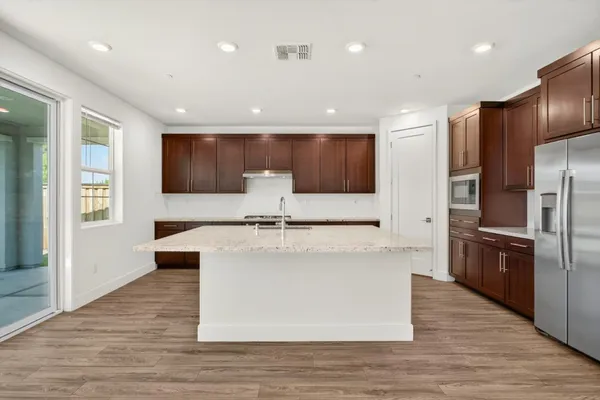 $975,000 | 6640 Silverleaf Court, Tracy, CA 95377