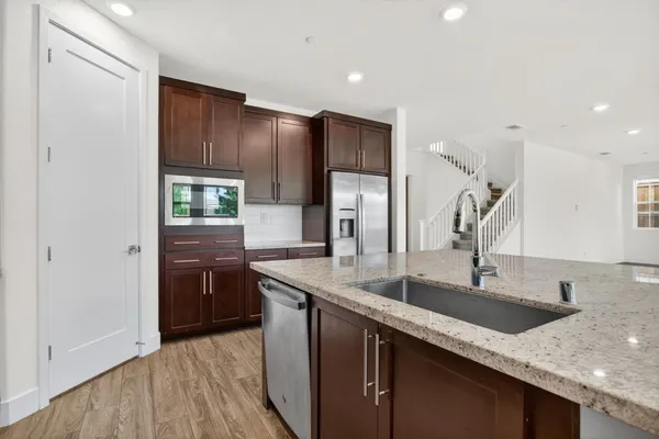 $975,000 | 6640 Silverleaf Court, Tracy, CA 95377