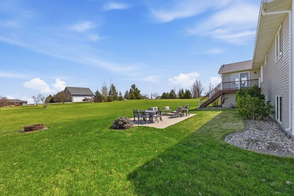 $599,000 | 17008 236th Circle, Hutchinson, MN 55350