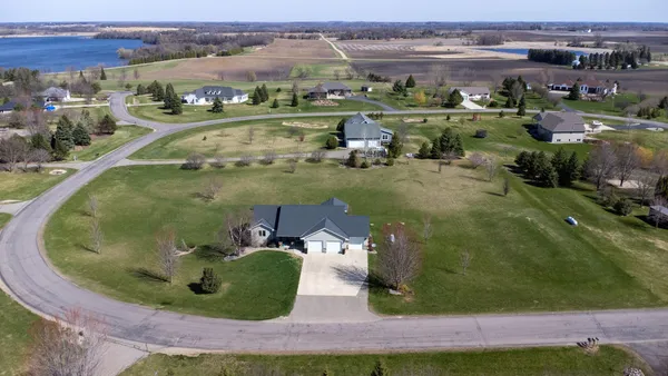 $599,000 | 17008 236th Circle, Hutchinson, MN 55350