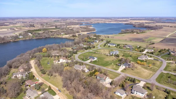 $599,000 | 17008 236th Circle, Hutchinson, MN 55350