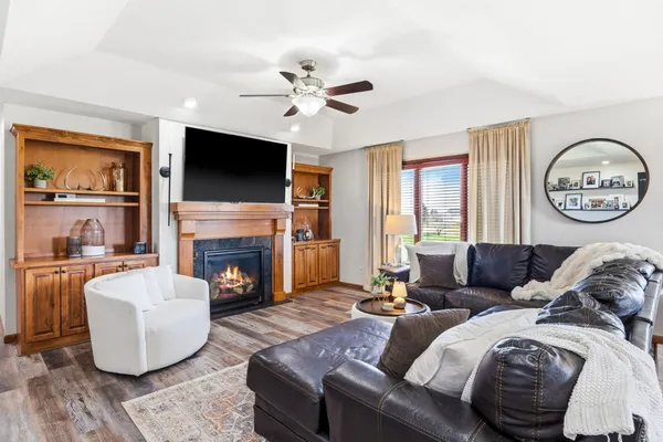 $599,000 | 17008 236th Circle, Hutchinson, MN 55350