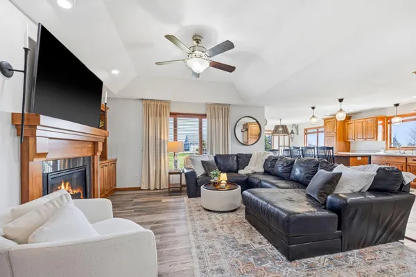 $599,000 | 17008 236th Circle, Hutchinson, MN 55350