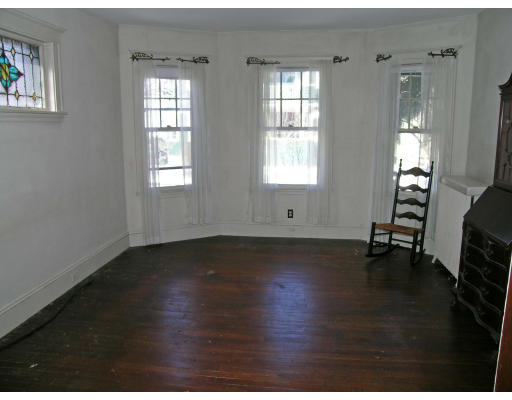 8 Lincoln Road Brookline, MA 02445 - Photo 3 of 10