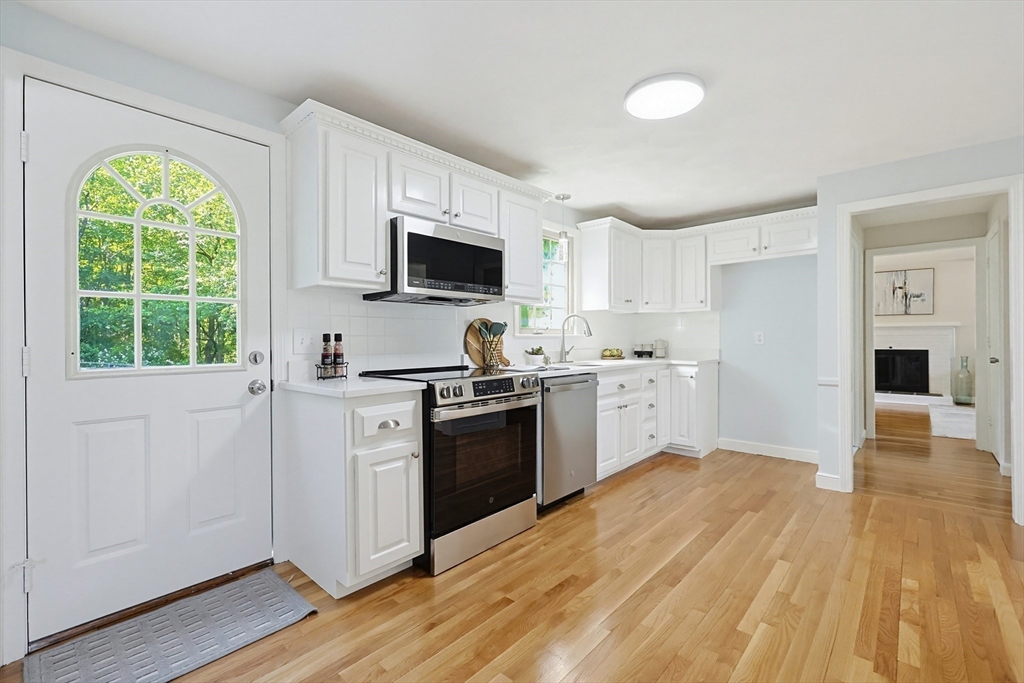 3 Gwynne Road Franklin, MA 02038 - Photo 10 of 33