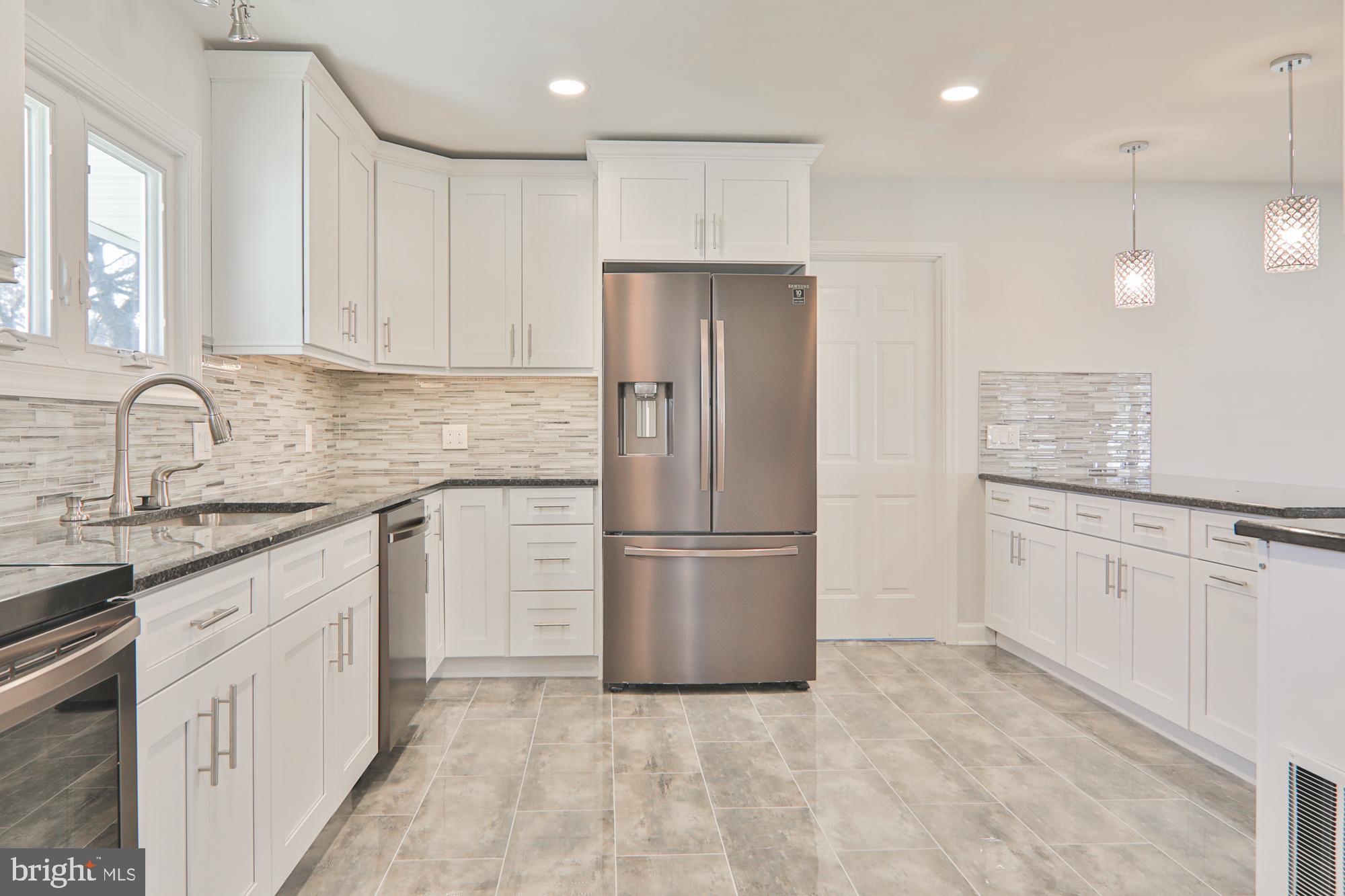 29 Rain Lily Road Levittown, PA 19056 - Photo 5 of 38 Gallery Image 5
