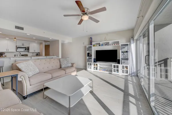 $2,600 | 1825 Riverside Drive, Unit 204, Titusville, FL 32780