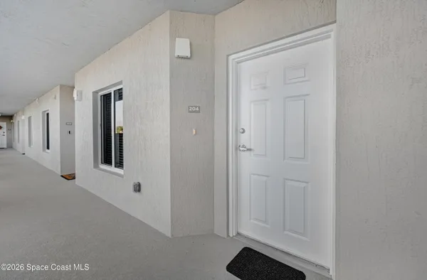 $2,600 | 1825 Riverside Drive, Unit 204, Titusville, FL 32780