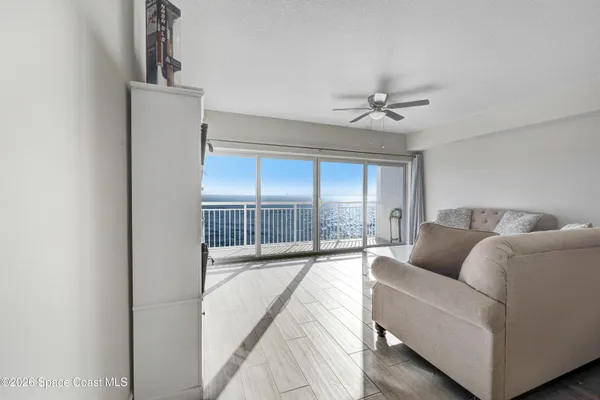 $2,600 | 1825 Riverside Drive, Unit 204, Titusville, FL 32780