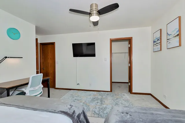 $2,550 | 2355 Masters Lane, Round Lake Beach, IL 60073