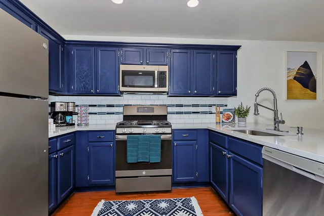 $2,550 | 2355 Masters Lane, Round Lake Beach, IL 60073