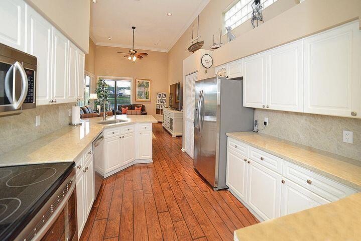 2476 Northwest 67th Street Boca Raton, FL 33496 - Photo 18 of 43 19