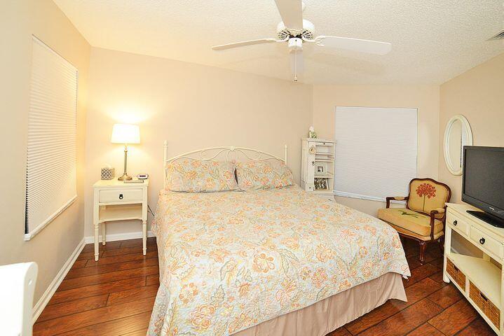 2476 Northwest 67th Street Boca Raton, FL 33496 - Photo 26 of 43 27