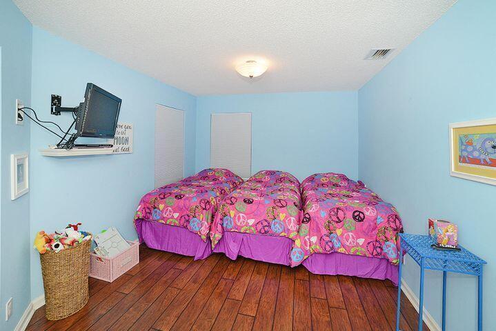 2476 Northwest 67th Street Boca Raton, FL 33496 - Photo 28 of 43 29