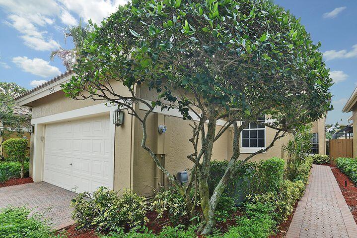 2476 Northwest 67th Street Boca Raton, FL 33496 - Photo 3 of 43 4