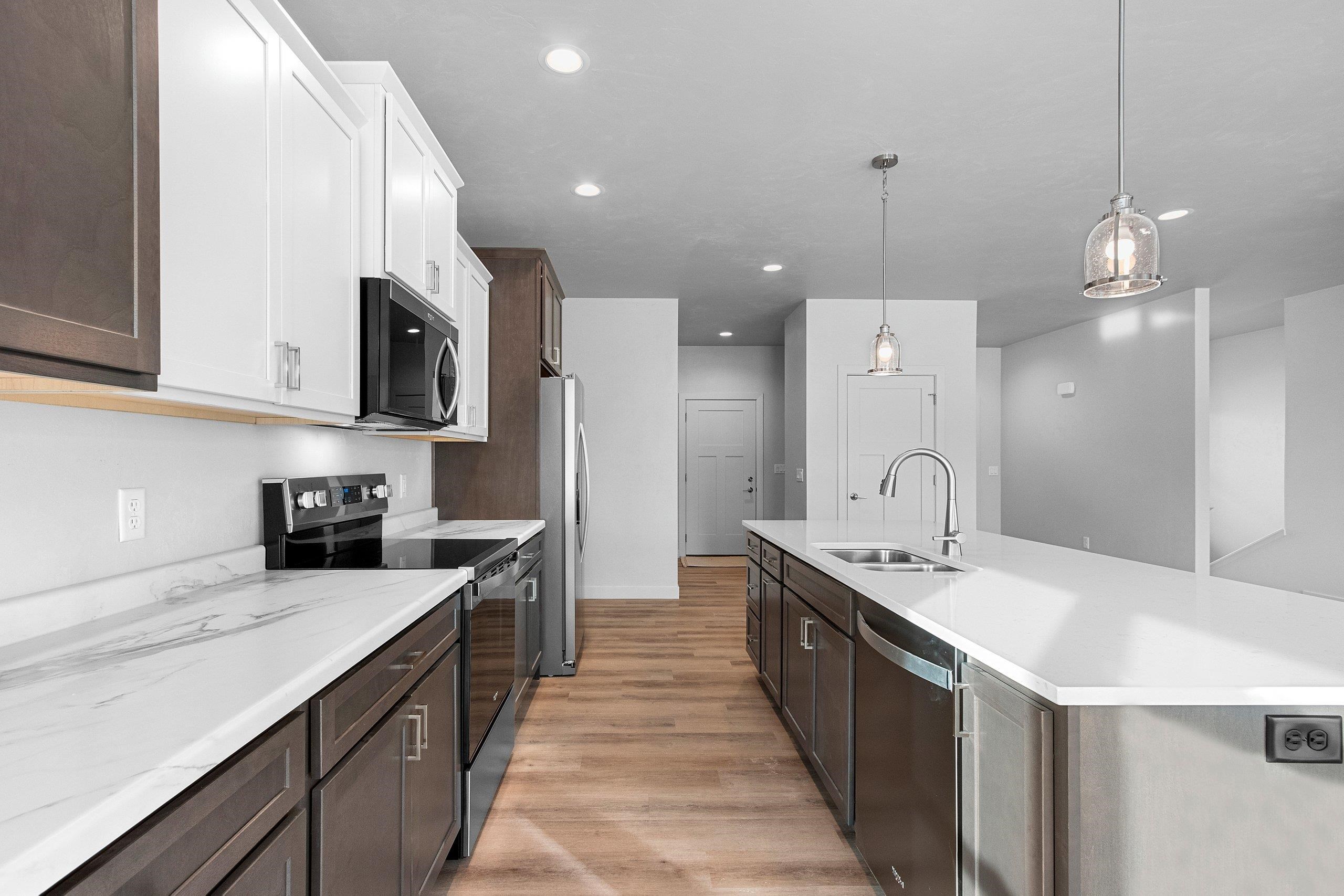 445 West Papermill Run Kimberly, WI 54136 - Photo 15 of 46