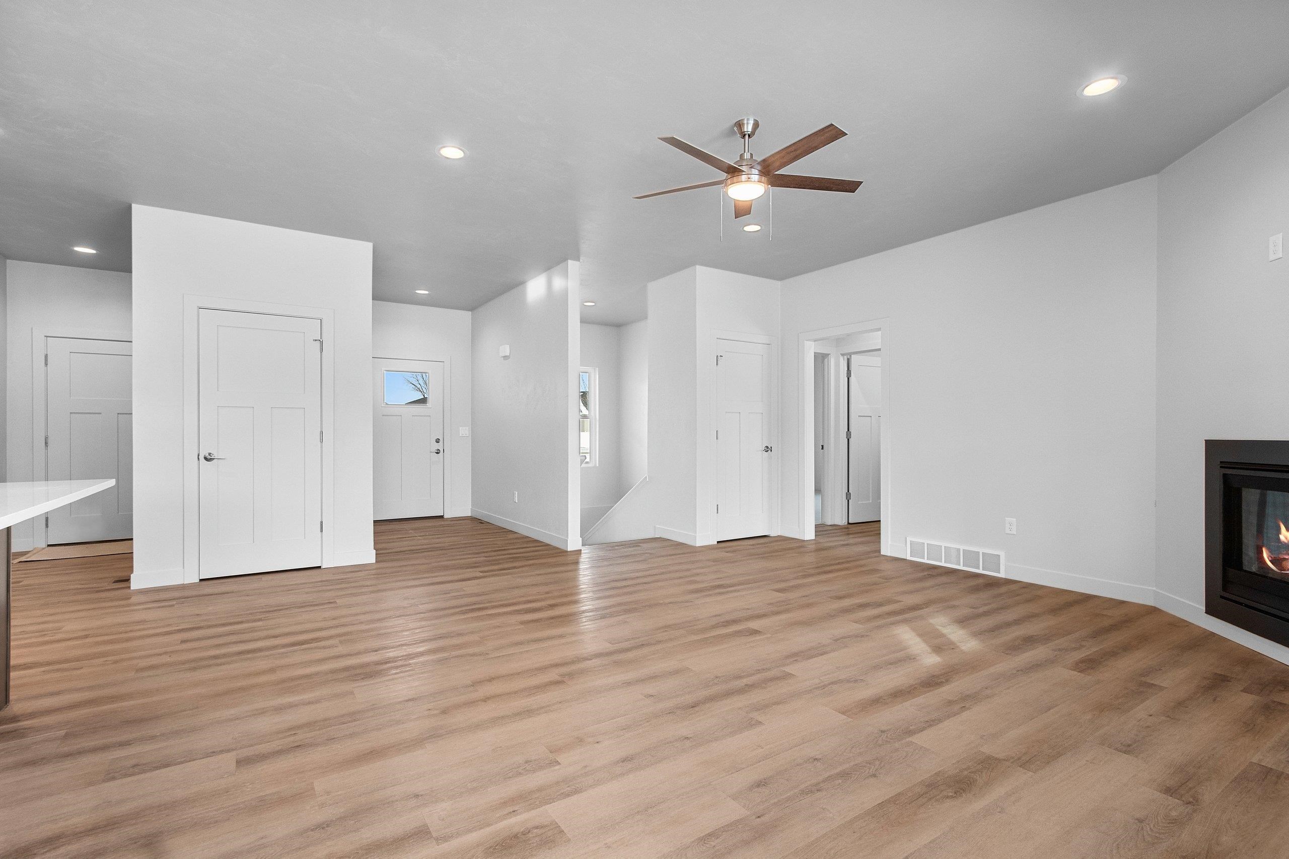 445 West Papermill Run Kimberly, WI 54136 - Photo 21 of 46