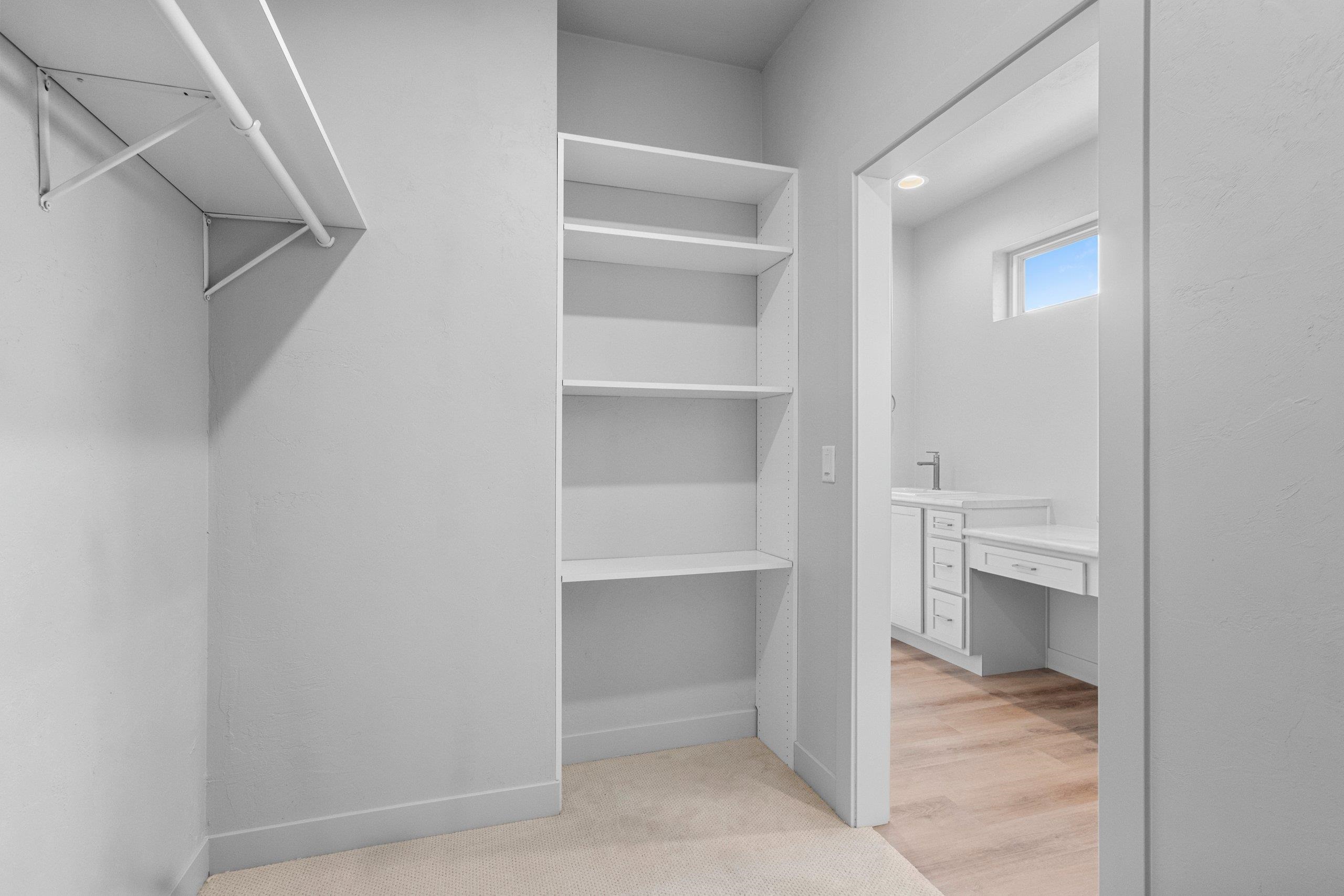 445 West Papermill Run Kimberly, WI 54136 - Photo 31 of 46