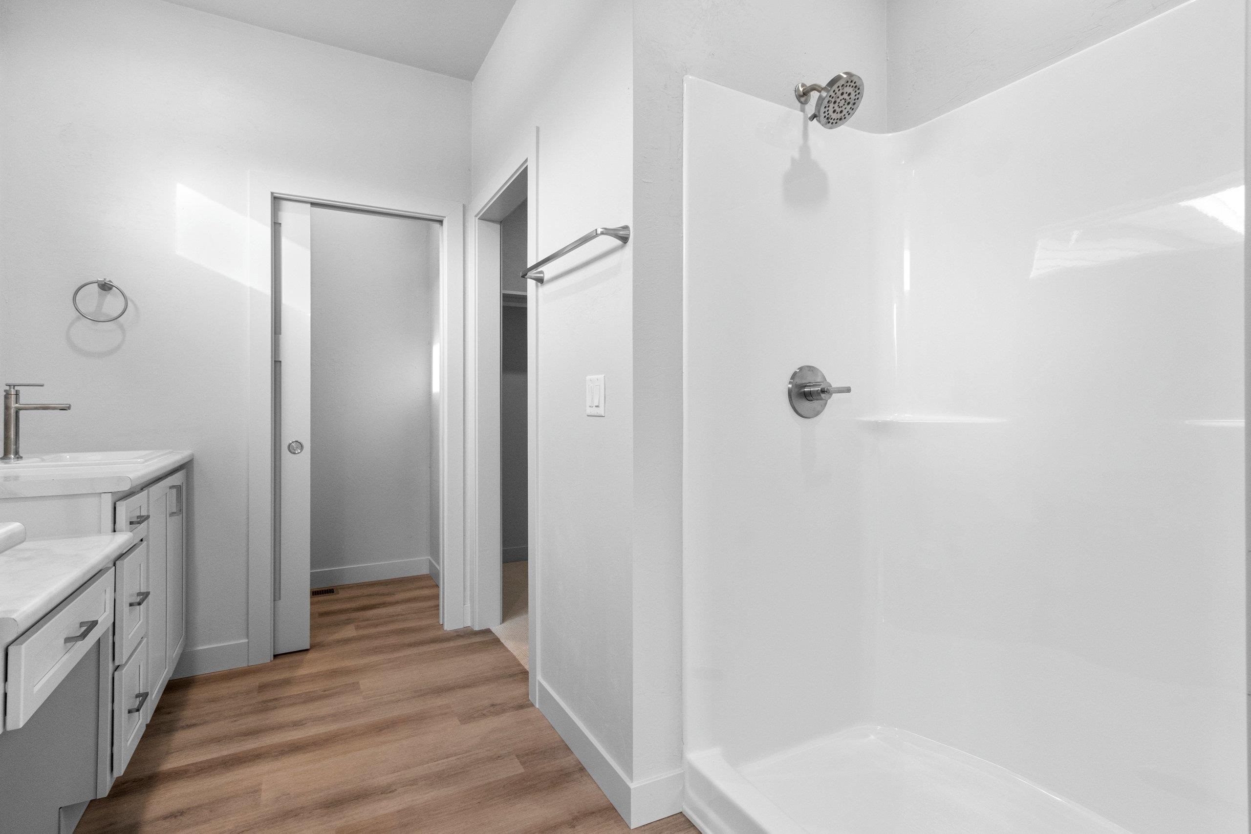 445 West Papermill Run Kimberly, WI 54136 - Photo 33 of 46